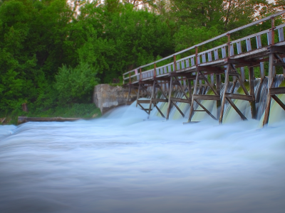 Вода, дамба, река