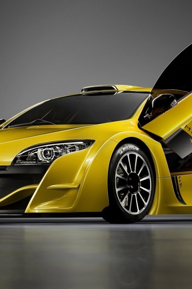 Renault, жёлтый, показ