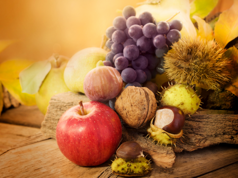 фрукты, орехи, осень, яблоко, листья, виноград, каштаны