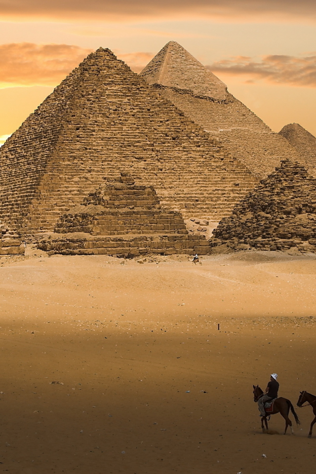 египет, пески, всадники, пирамиды