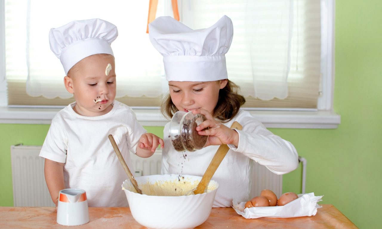 table, spices, boy, cream, girl, children, cup, eggs, kitchen, ребёнок, baby, spoon, cook