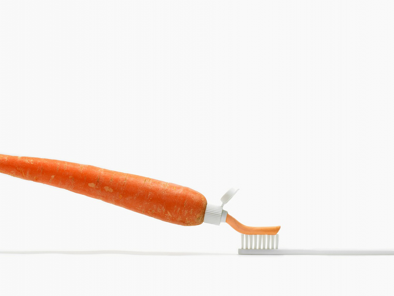 морковь, зубная паста, щётка