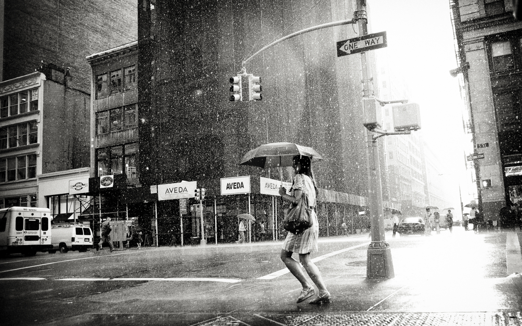 loneliness, megalopolis, black-and-white, хонт, weather, cloudy, woman, girl, city, rain