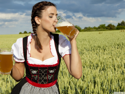 поле, ячмень, девушка, немка, кружки, пиво, пена