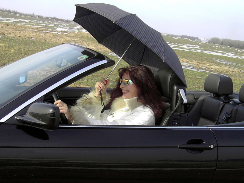 кабрио, женщина, зонт, крыша, настроение, смех