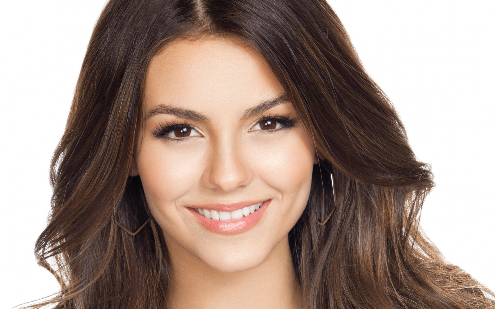 девушка, victoria justice, брюнетка, виктория джастис, улыбка