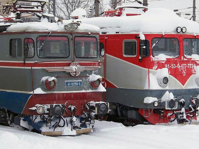 Зима, снег, жд, локомотивы.