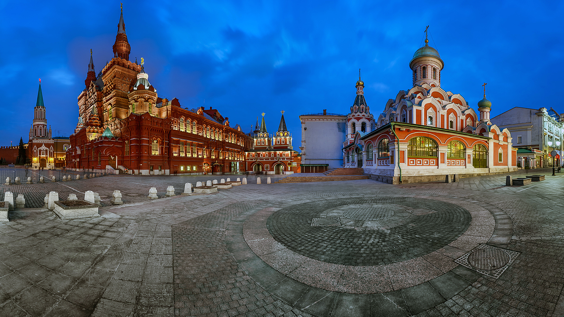 Москва, КраснаяПлощадь, государсвенный исторический музей.