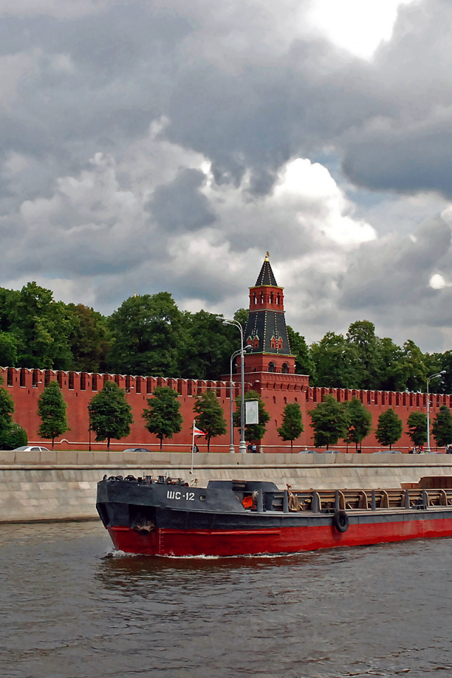 Кремль, Москва, река, судно, баржа.