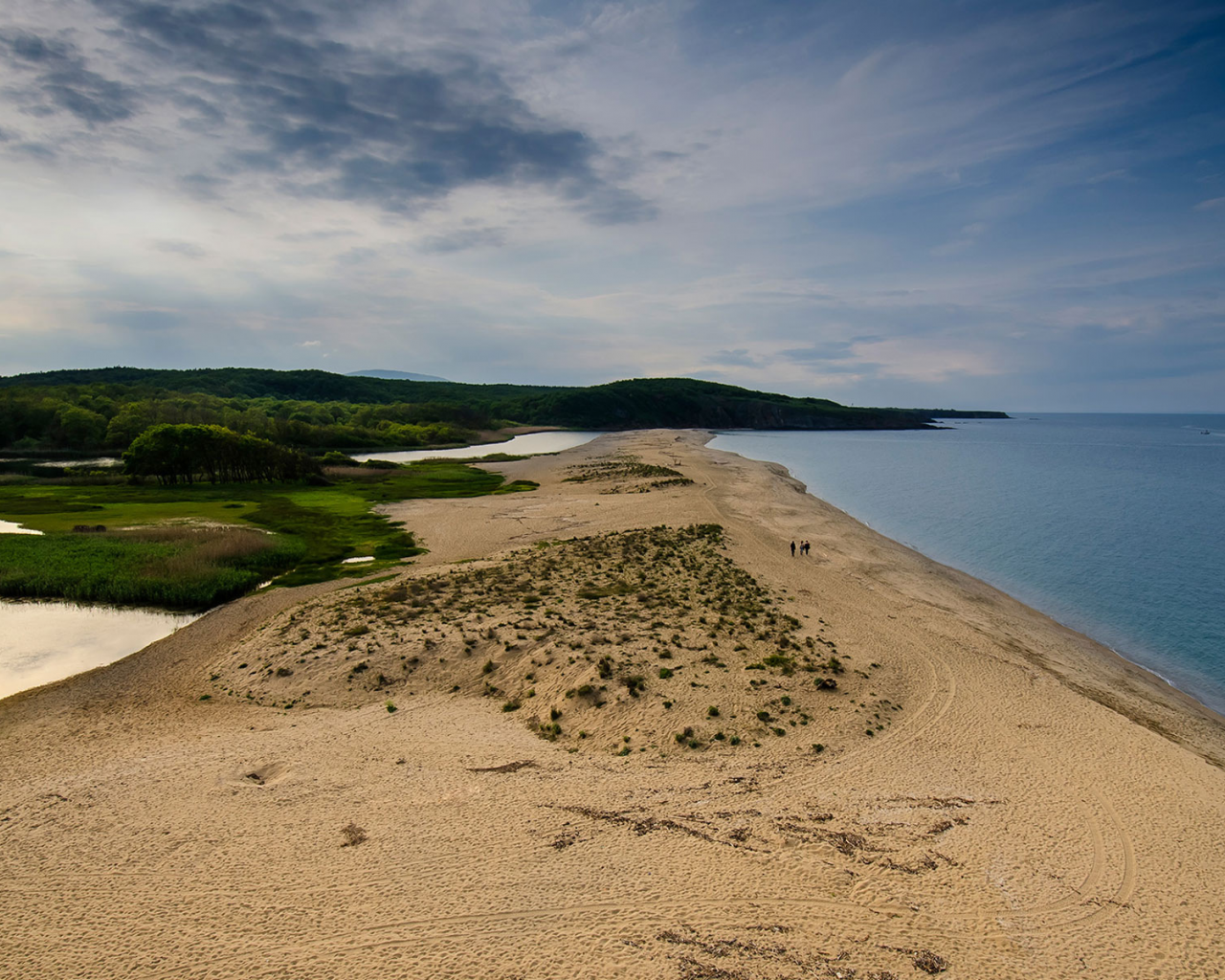 Синеморец, Бургасская область, Болгария, Чёрное море, небо, облака, море, берег, песок, река, природа, пейзаж, деревья, лес