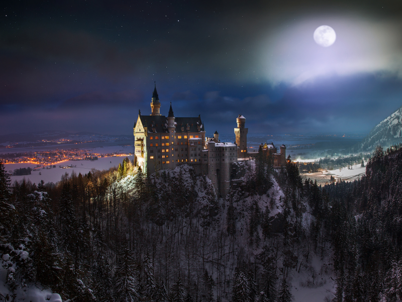 юг Германии, юго-западная Бавария, Замок Нойшванштайн, ночь, луна