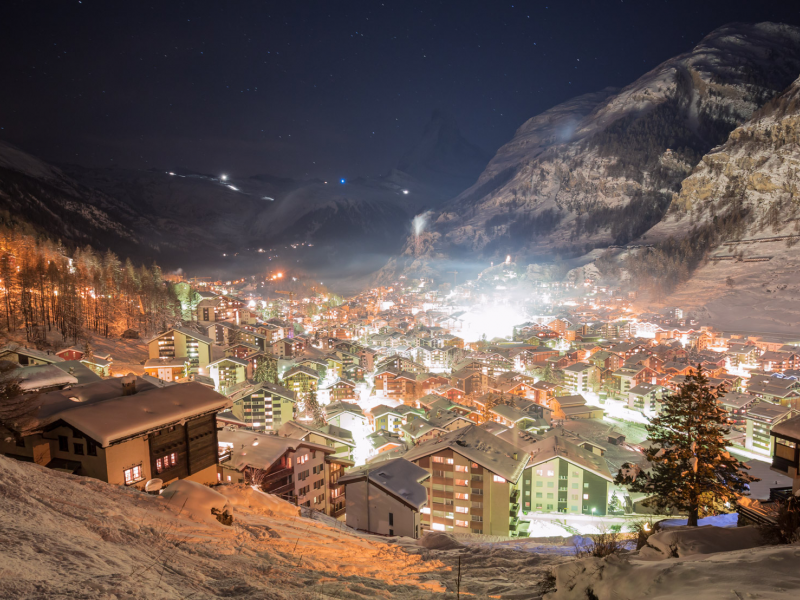 швейцария, городок, ночь, зима, огни, снег, горы, ущелье, новый год