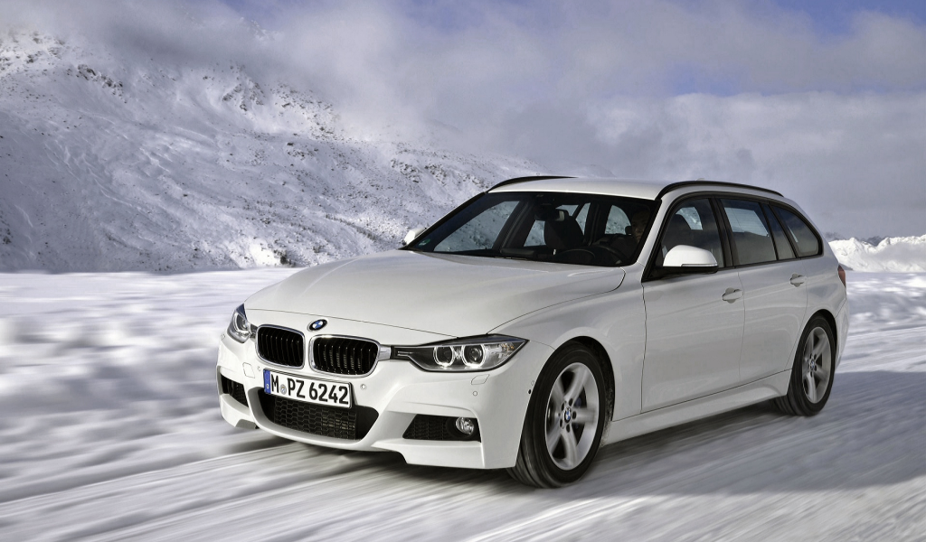 Горы, снег, облака, авто, BMW