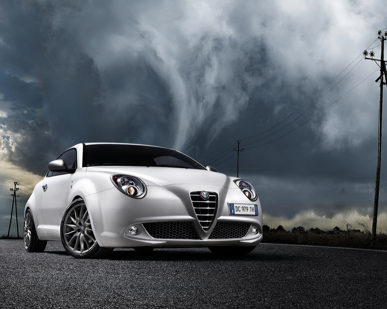 Шоссе, авто, Alfa-Romeo-MiTo, облака, смерч.