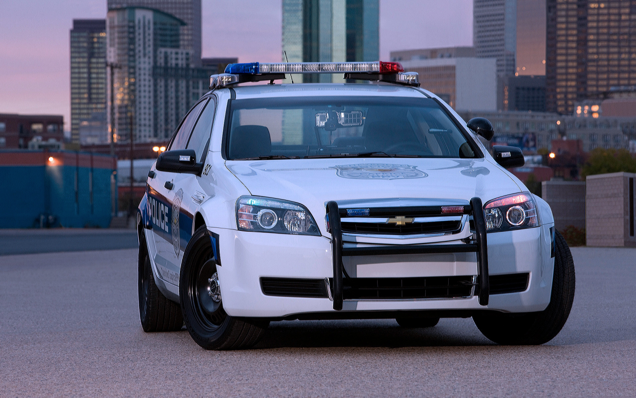 Город, вечер, полицейское авто, Chevrollet-Caprice-Police-Patrol-Vehicle