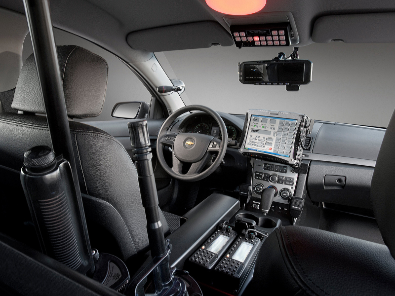 Салон, машина полиции, вид с заднего сидения, Chevrollet-Caprice-Police-Patrol-Vehicle
