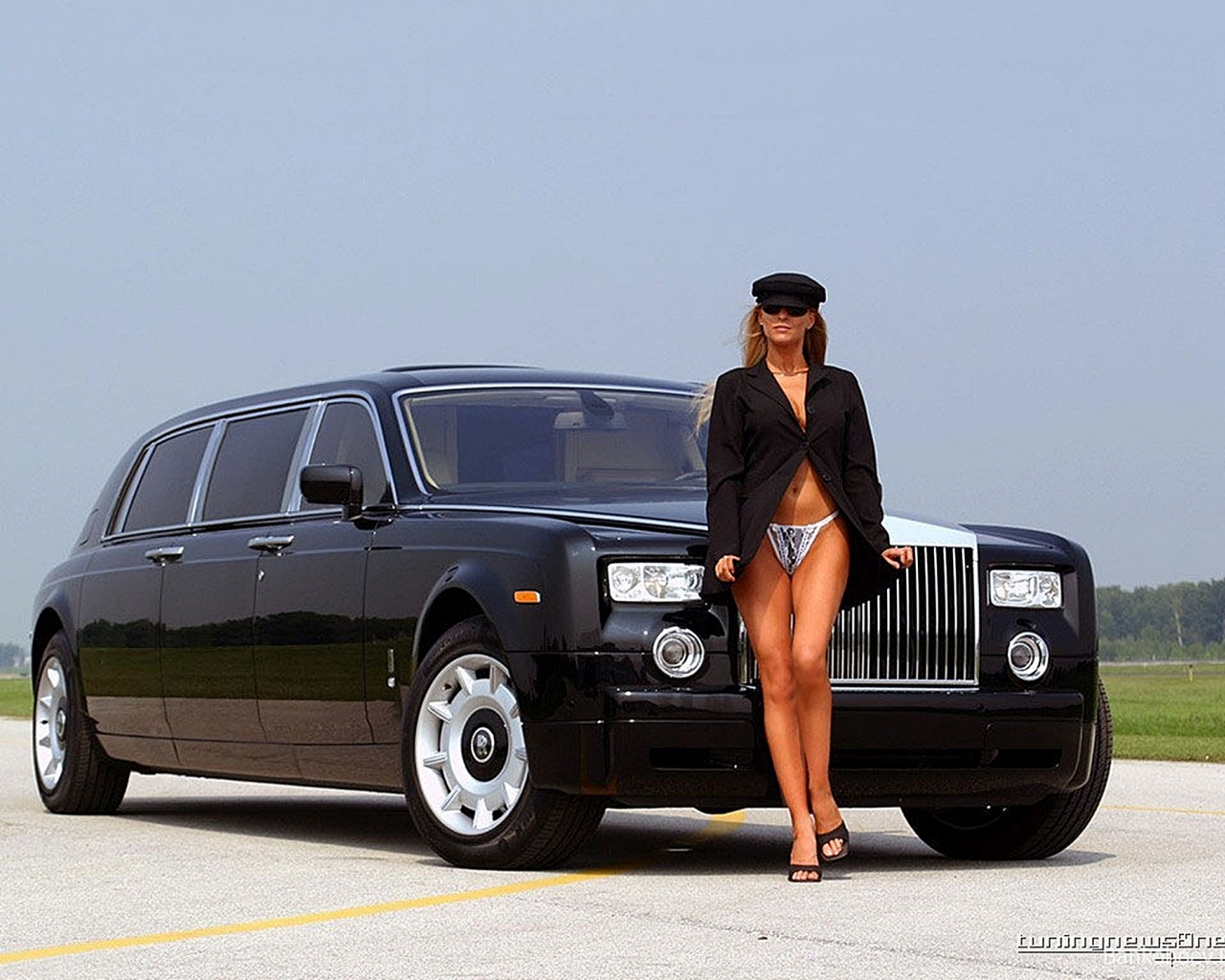 АВТО, Rolls Royce Phantom, с девой-водителем