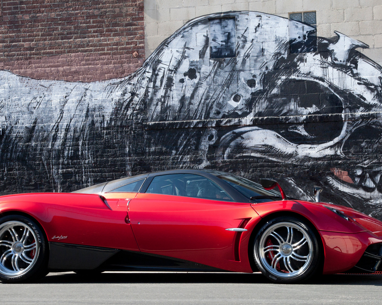 авто, pagani-huayra, стена, графити