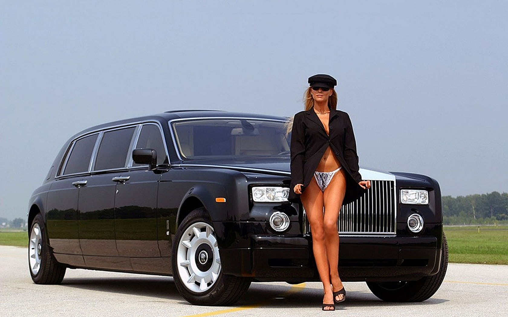 АВТО, Rolls Royce Phantom, с девой-водителем