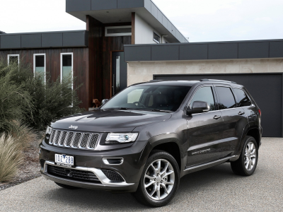 Дом, гараж, кустарник, авто, Jeep-Grand-Cherokee