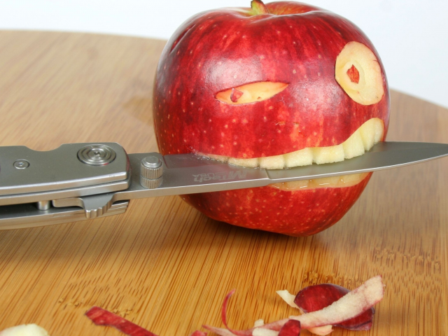 нож, глаза, зубы, яблоко, стол