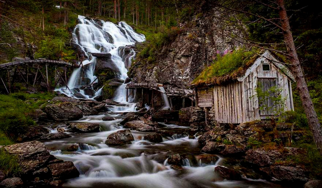 водопад, горы, лесной домик