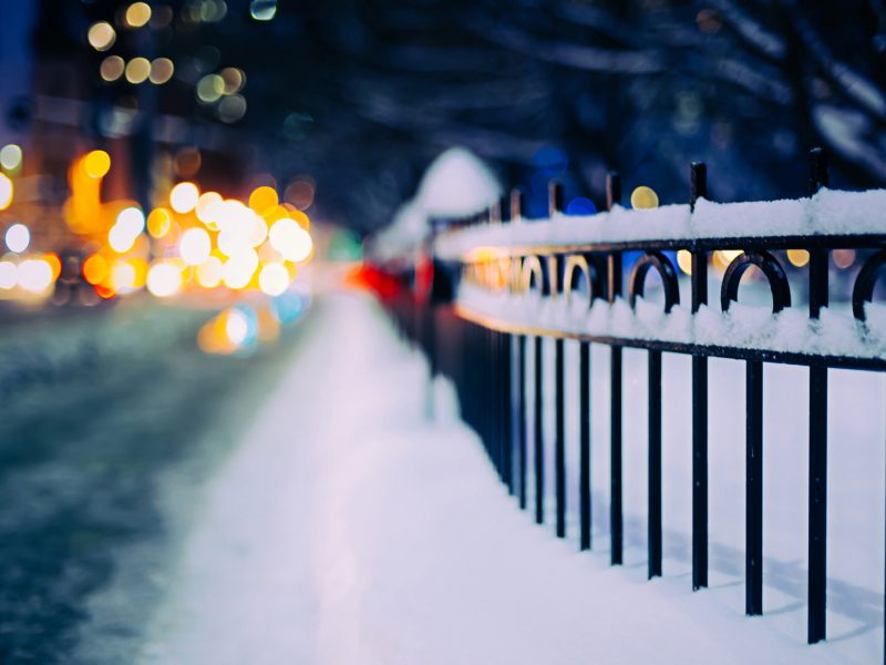 зима, ночь, боке, снег, огни, дорога, ограда, забор