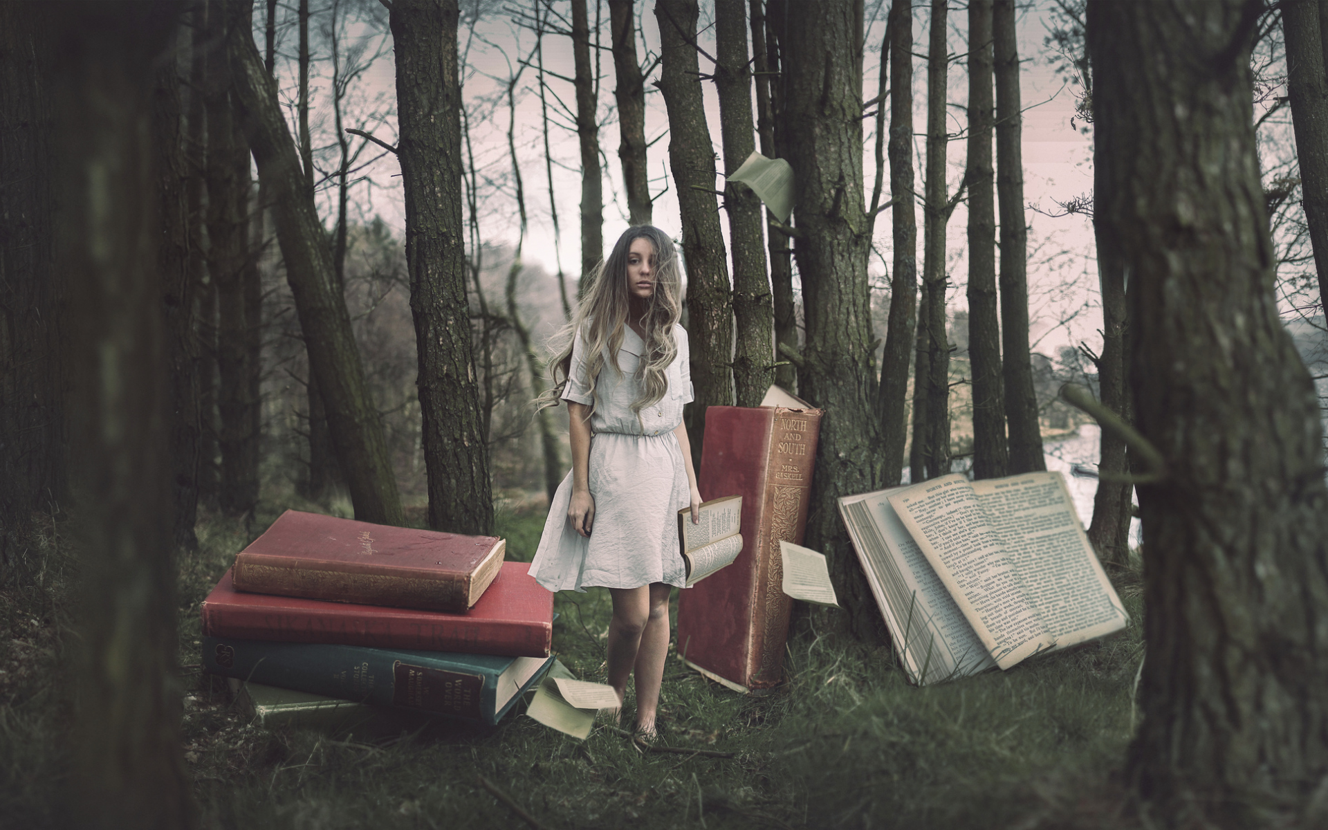 девушка, книги, лес