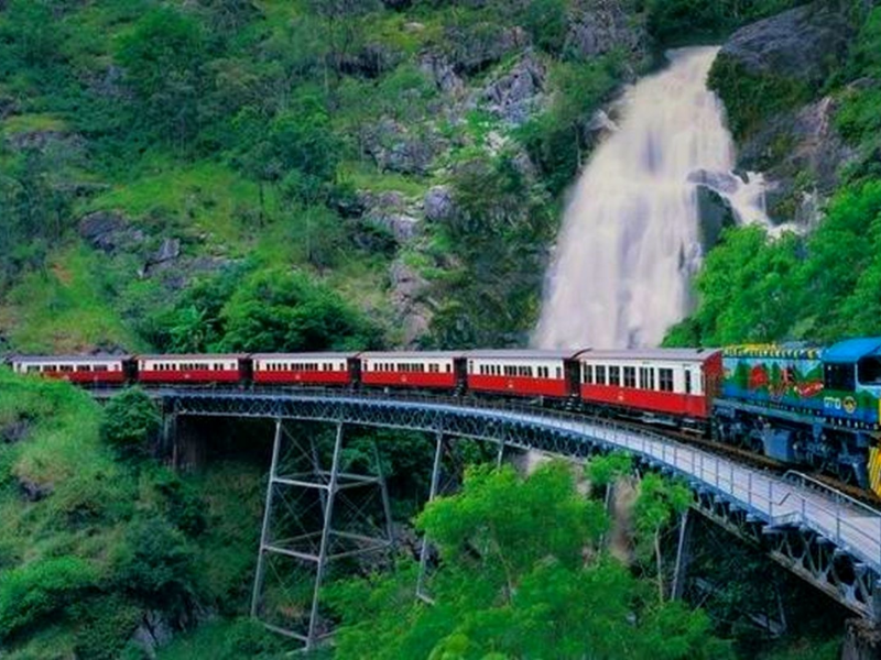 поезд, мост, водопад
