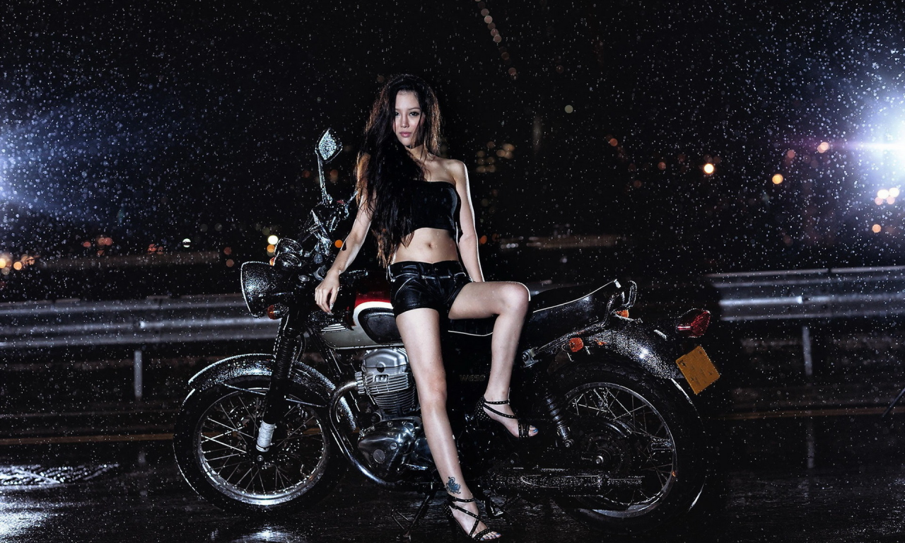девушка, дождь, мотоцикл, азиатка