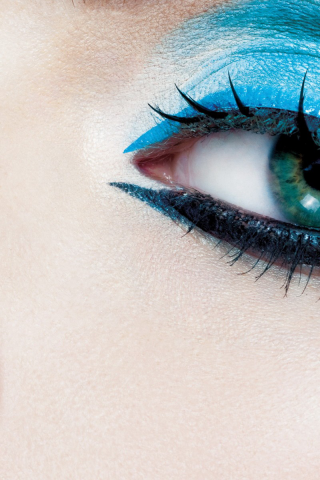 black, make-up for eyes, strong colors, blue