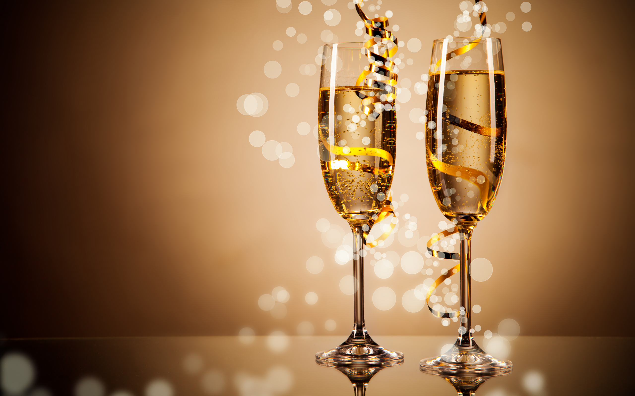 праздники, шампанское, боке, бокалы, золотые, ленточки