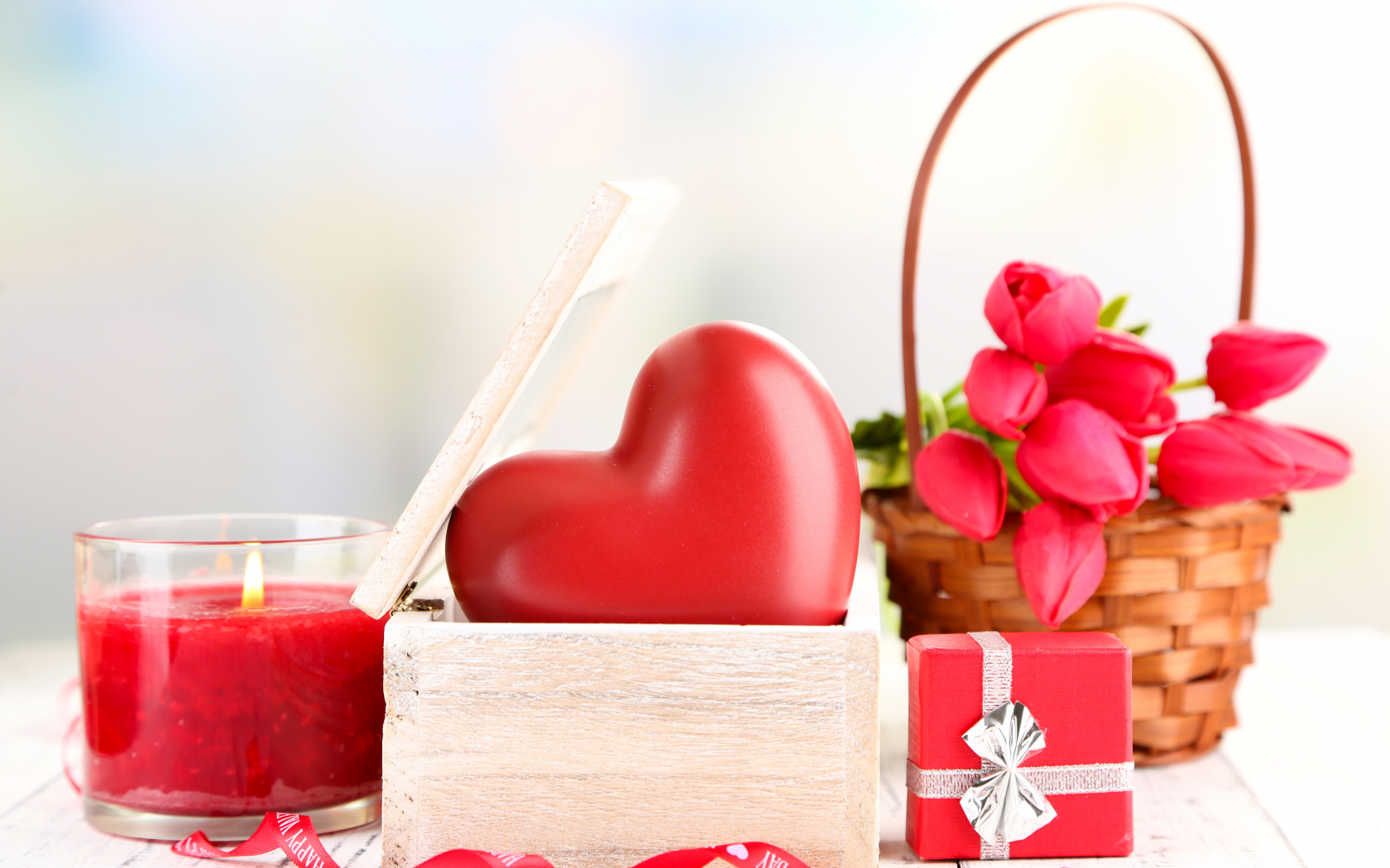 день святого валентина, тюльпаны, свечи, крупным планом, сердце, подарки, корзина