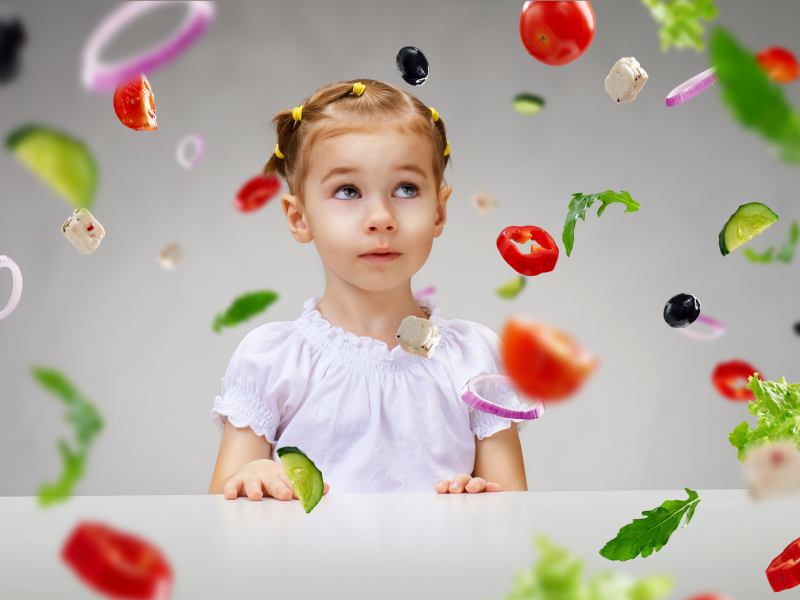 ребенок, удивление, девочка, перец, овощи, помидор, little girl, vegetables