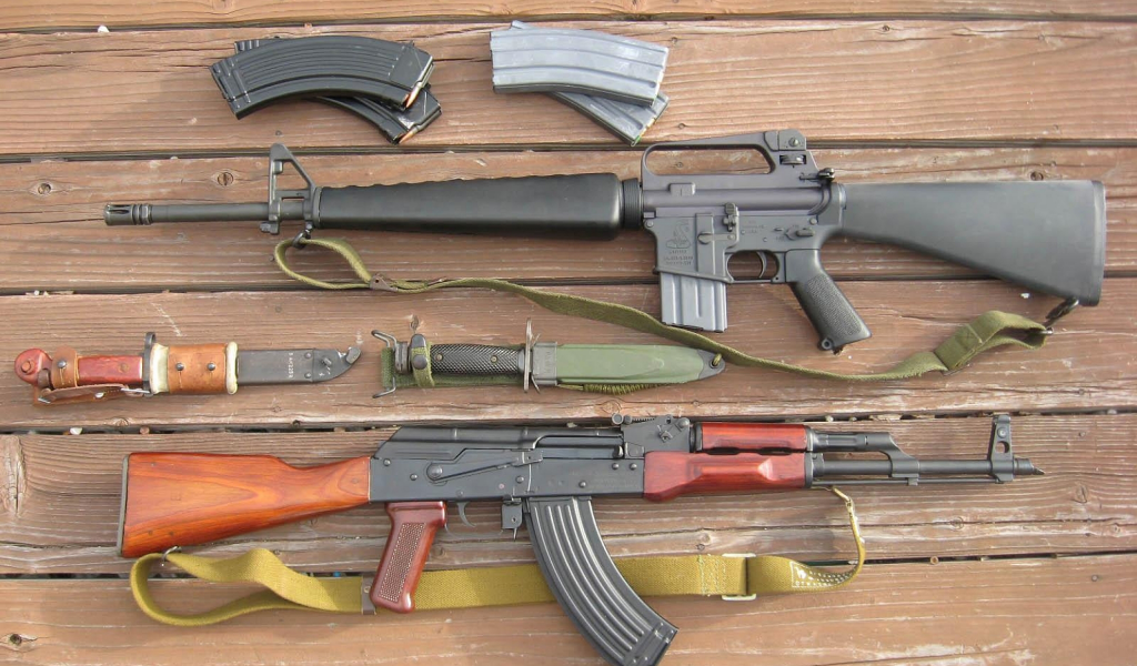 калашников, ак, 47, ak47, 762x39mm, кольт, м16, colt, m16a1, 556x45mm, gun, hand, kalashnikov, ak, modern, weapon, weapons, military, machinegun, rifle, bayonet, ammo, gun, sun, day, see, wid, wide