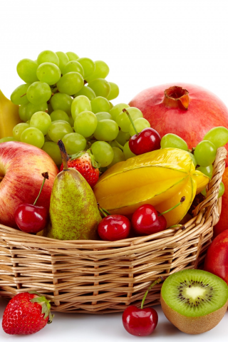 киви, гранат, ягоды, белый фон, фрукты, апельсин, корзина, груша, вишня, яблоки, виноград, бананы, клубника