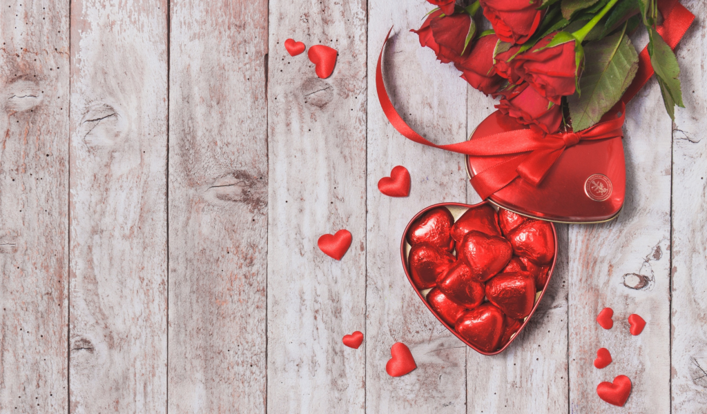 красные розы, valentines day, love, шоколад, roses, romantic, gift, сердечки, конфеты, heart, red