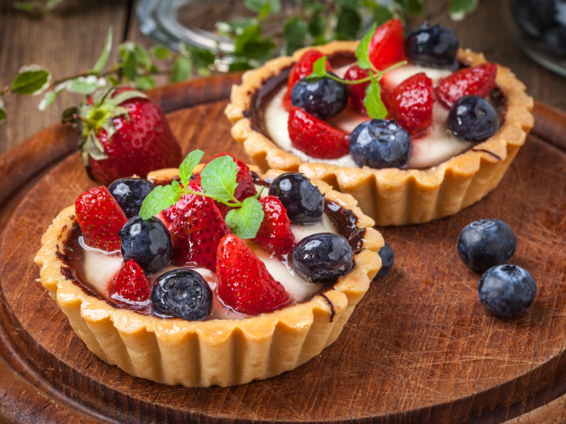 клубника, tart, berries, delicious, ягоды, черника, корзинка, dessert, десерт, cream, тарталетка