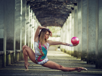 девушка, гимнастика, мяч, girl, dress, fitness, gymnastics, bol, body, world, street, dark, lights, girl, aluren, nice, see, sport, wide