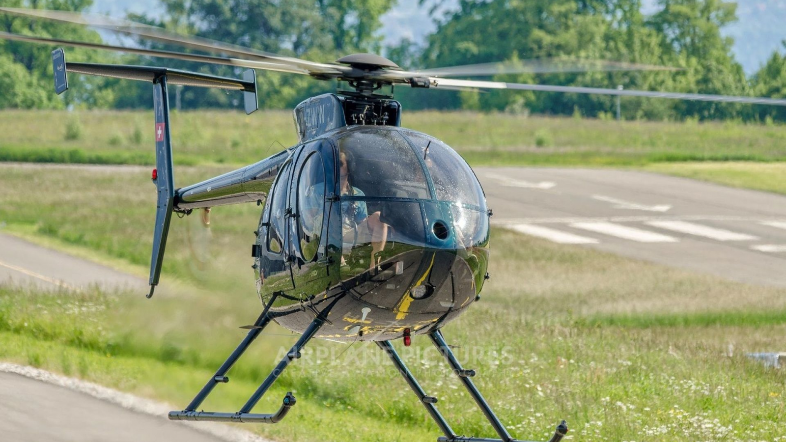 вертолёт, хьюз, мд, 500, аэродром, hughes, md500e, md, aircraft, airfield, usa, front, helicopters, heli, high, sun, summer, see, sky, wide