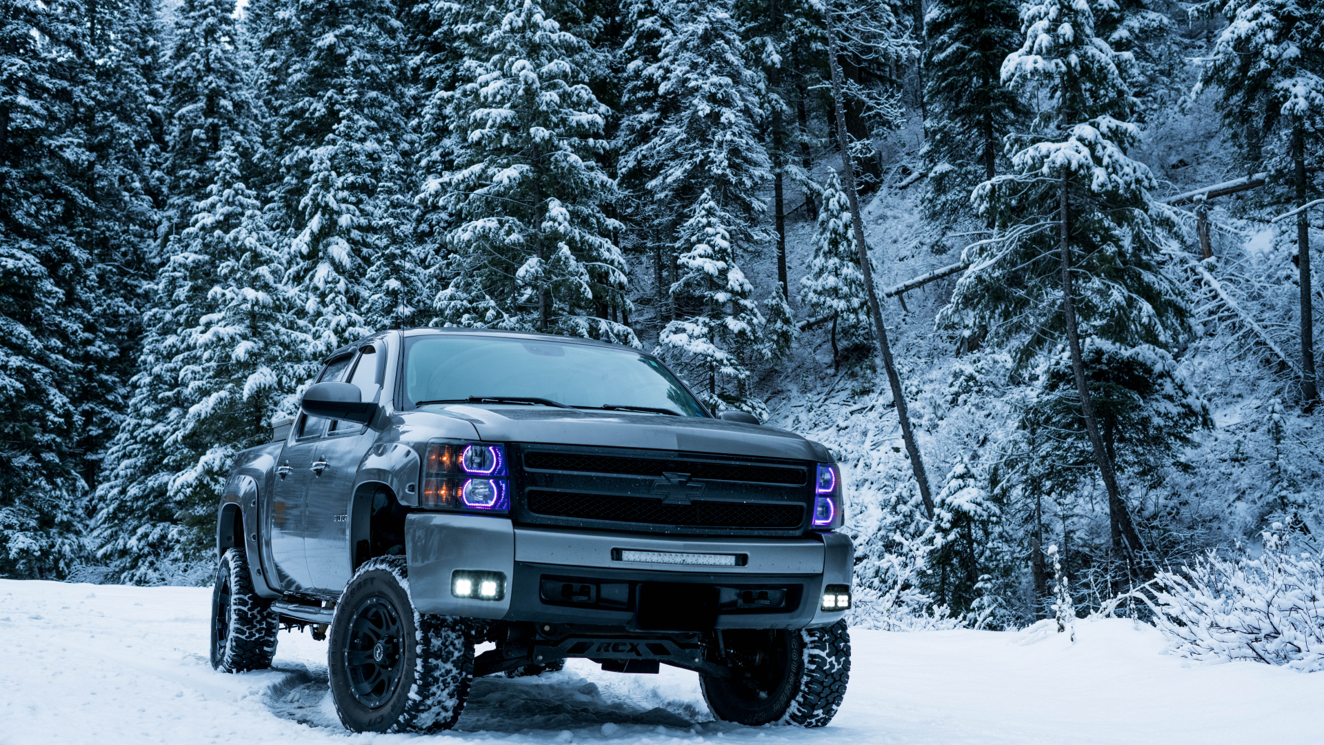 автомобиль, шевроле, сильверадо, лес, зима, chevrolet, silverado, pickup, front, blue, forest, road, winter, musclecar, power, car, sun, sky, summer, see, indusrial, dark, nice, wide