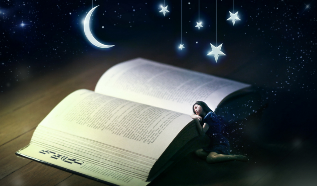 книга, месяц, звёзды