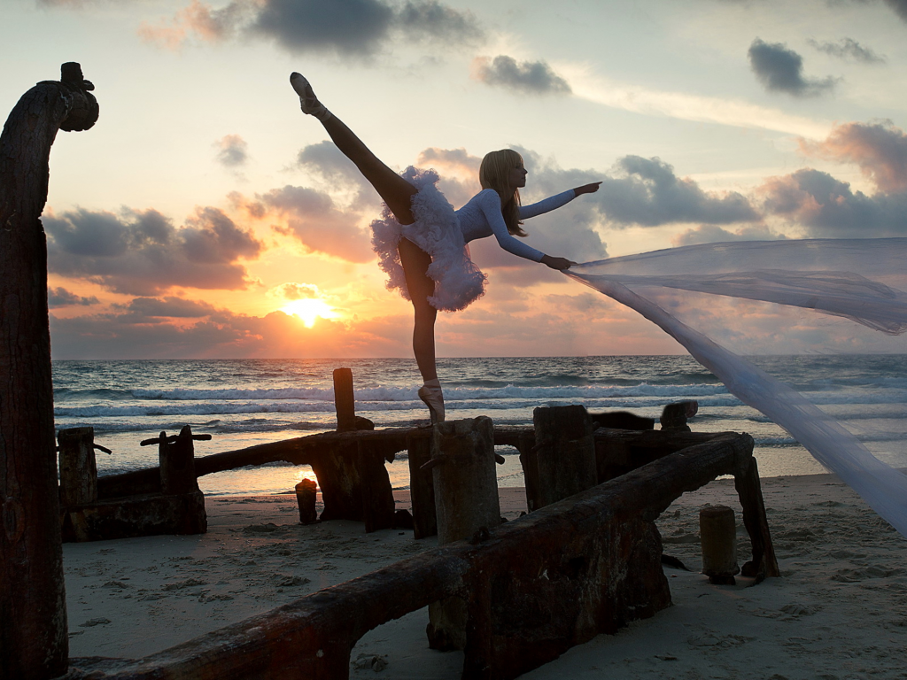 балерина, танцует, закат, море