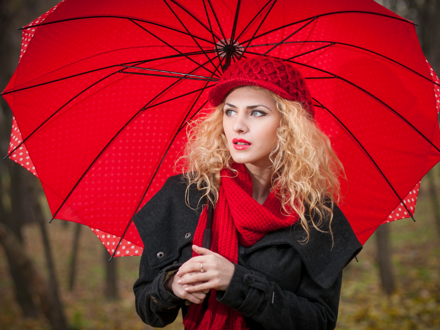 блондинка, красивая, фотосессия, с зонтиком