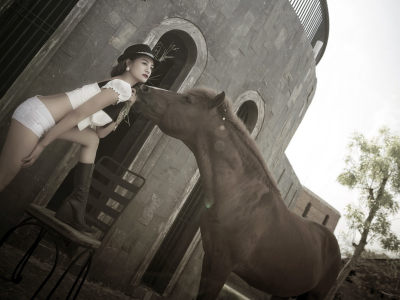 девушка, красивая, фотосессия с лошадью