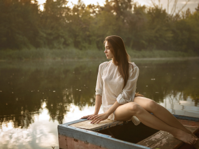 девушка, красивая, фотосессия в лодке, на реке