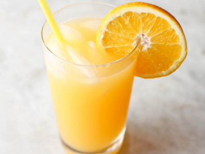 сок апельсина, в стакане