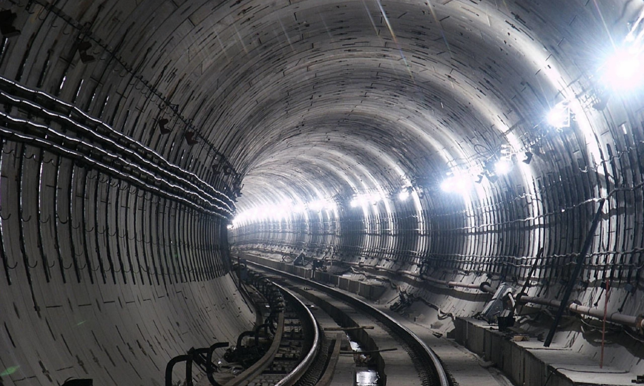 тоннель метро, рельсы