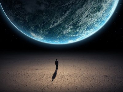 космос, человек на луне, смотрит на землю