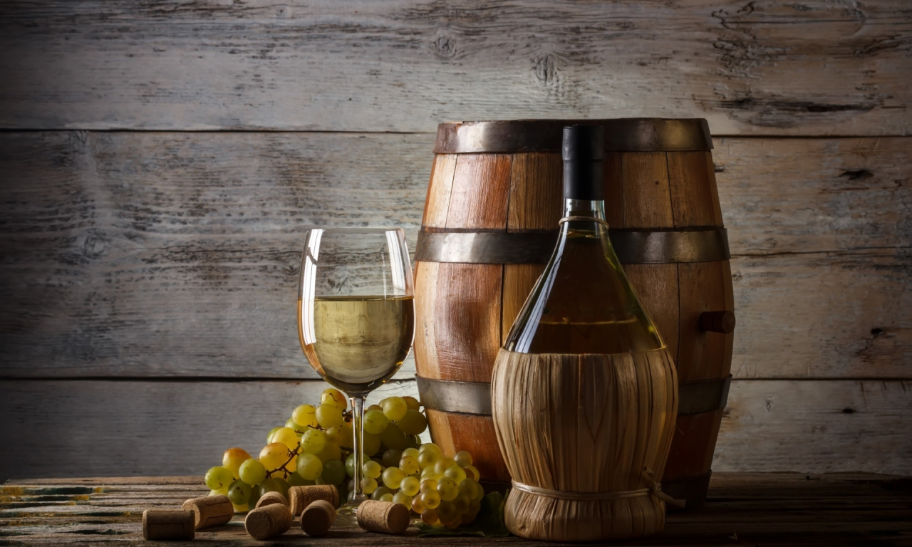 виноград, бочка вина
